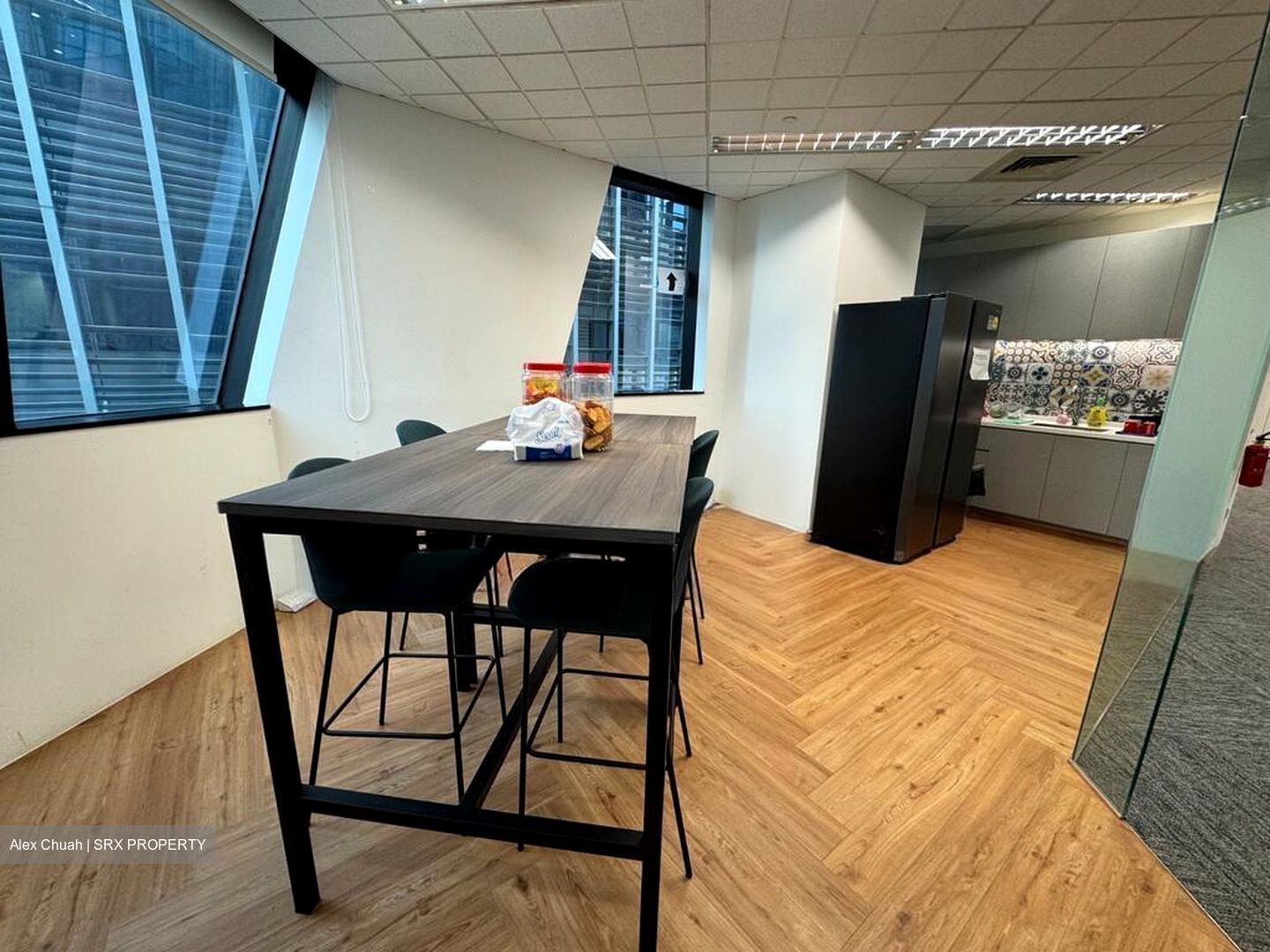 One Raffles Quay (D1), Office #524573581